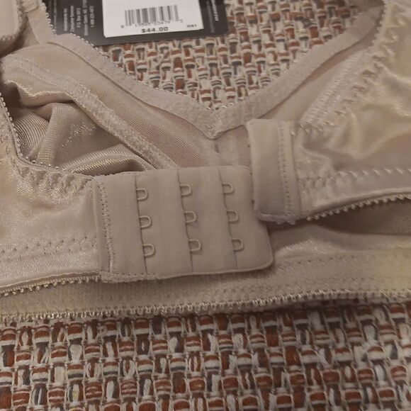 New Bali Classic Support Cool Comfort Style DF3820 34B New With Tags - Picture 6 of 6